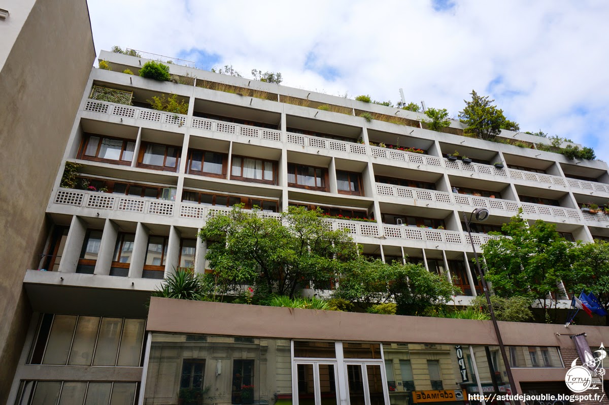 Paris Immeuble rue St Ambroise Louis Miquel