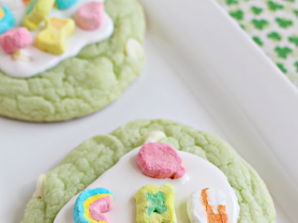 Magically Delicious Lucky Charms Cookies