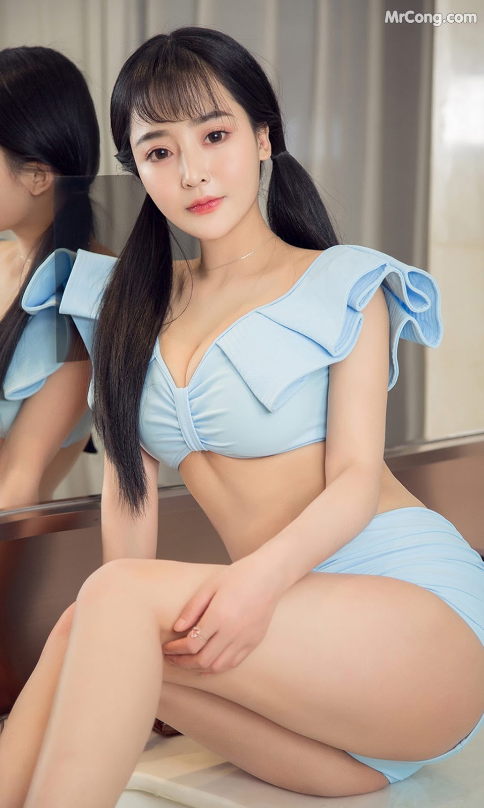 UGIRLS - Ai You Wu App No.1613: Xiao Na Bi (小娜 比) (35 pictures)