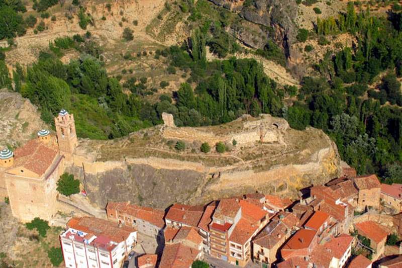 igleisia-fortaleza-castillo-castielfabib