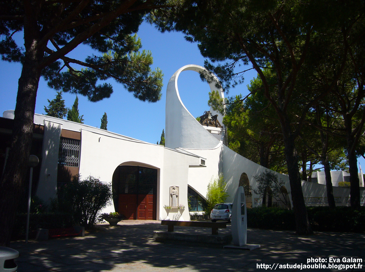 La GrandeMotte Eglise st Augustin J.