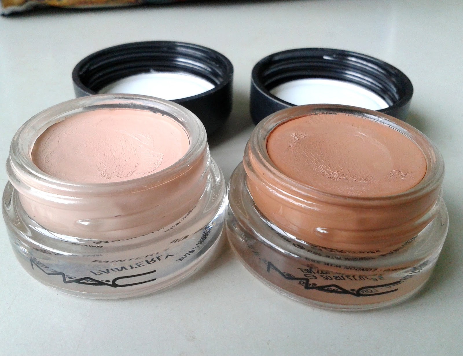 Make up Urbana Paint Pot MAC. Praticidade, Beleza e Durabilidade