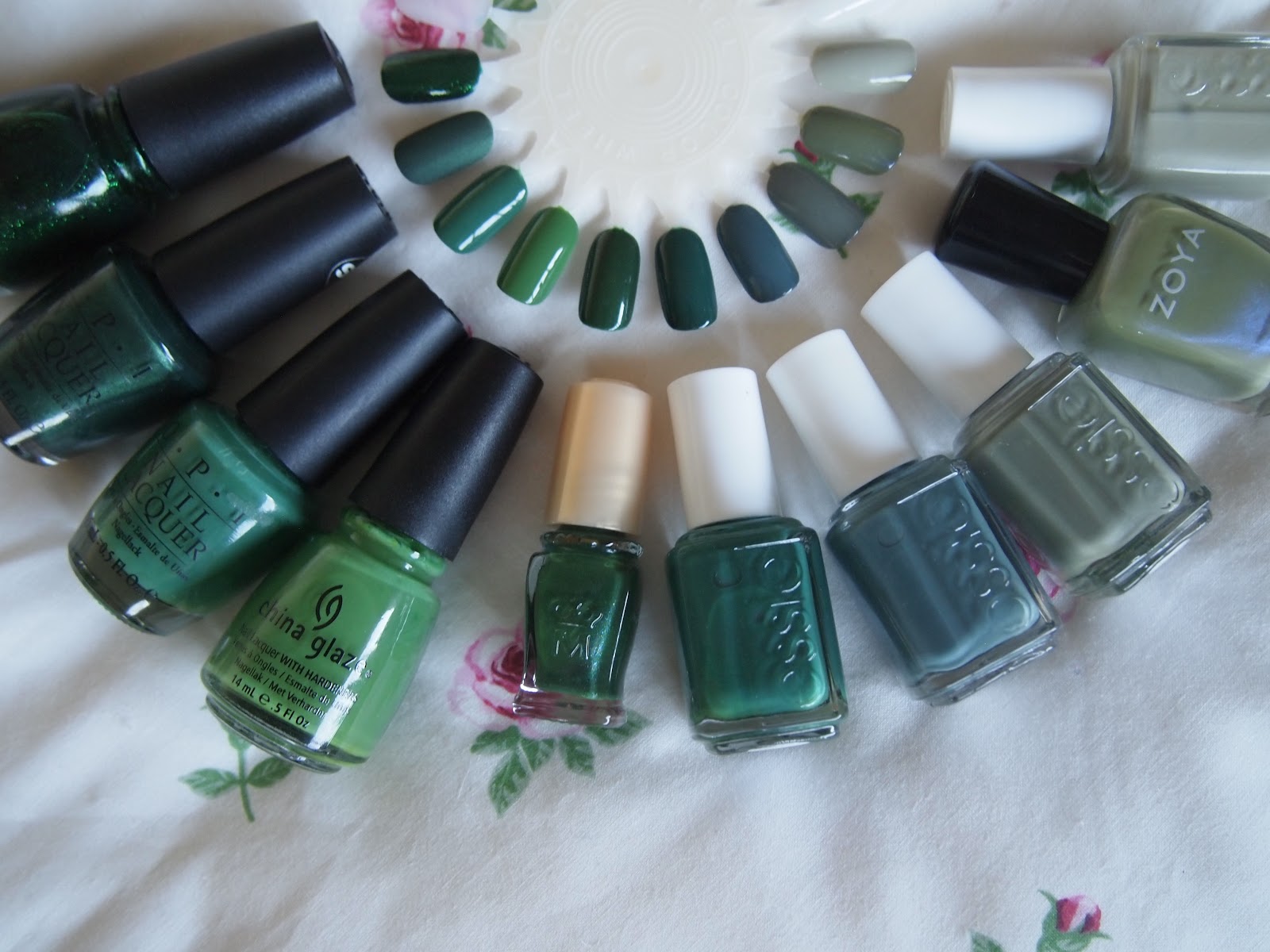 Nail Polish Stash: Part 4 - Greens (Swatch) - status.chlo