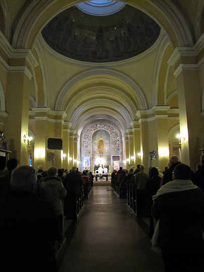 Krynica-Zdrój. Wnętrze Kościoła Najświętszej Maryi Panny Wniebowziętej.