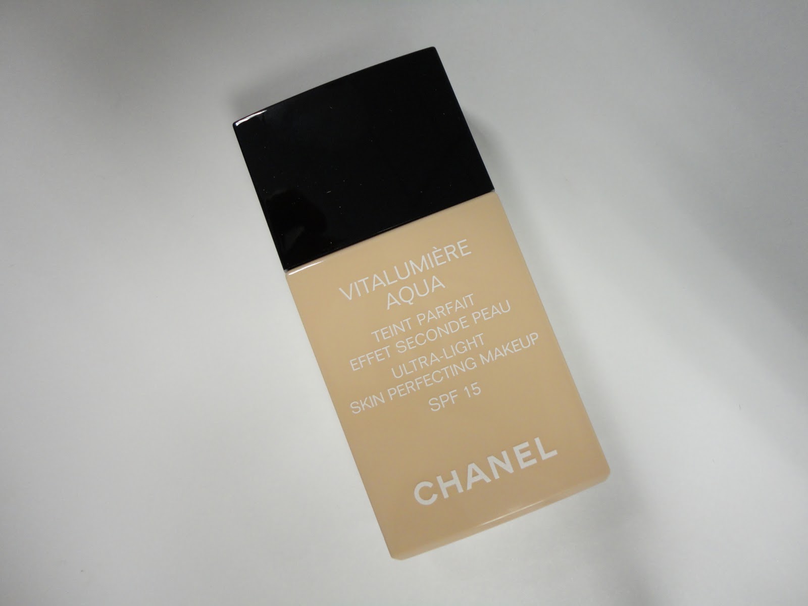 Never Enough Gloss: Chanel Vitalumiere Aqua Ultra Light Skin perfecting ...
