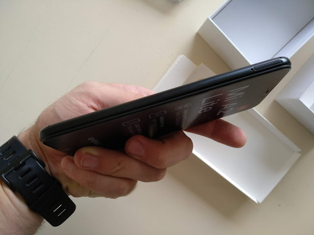 Xiaomi Mi A2 Lite Xiaomi Mi A2 Lite