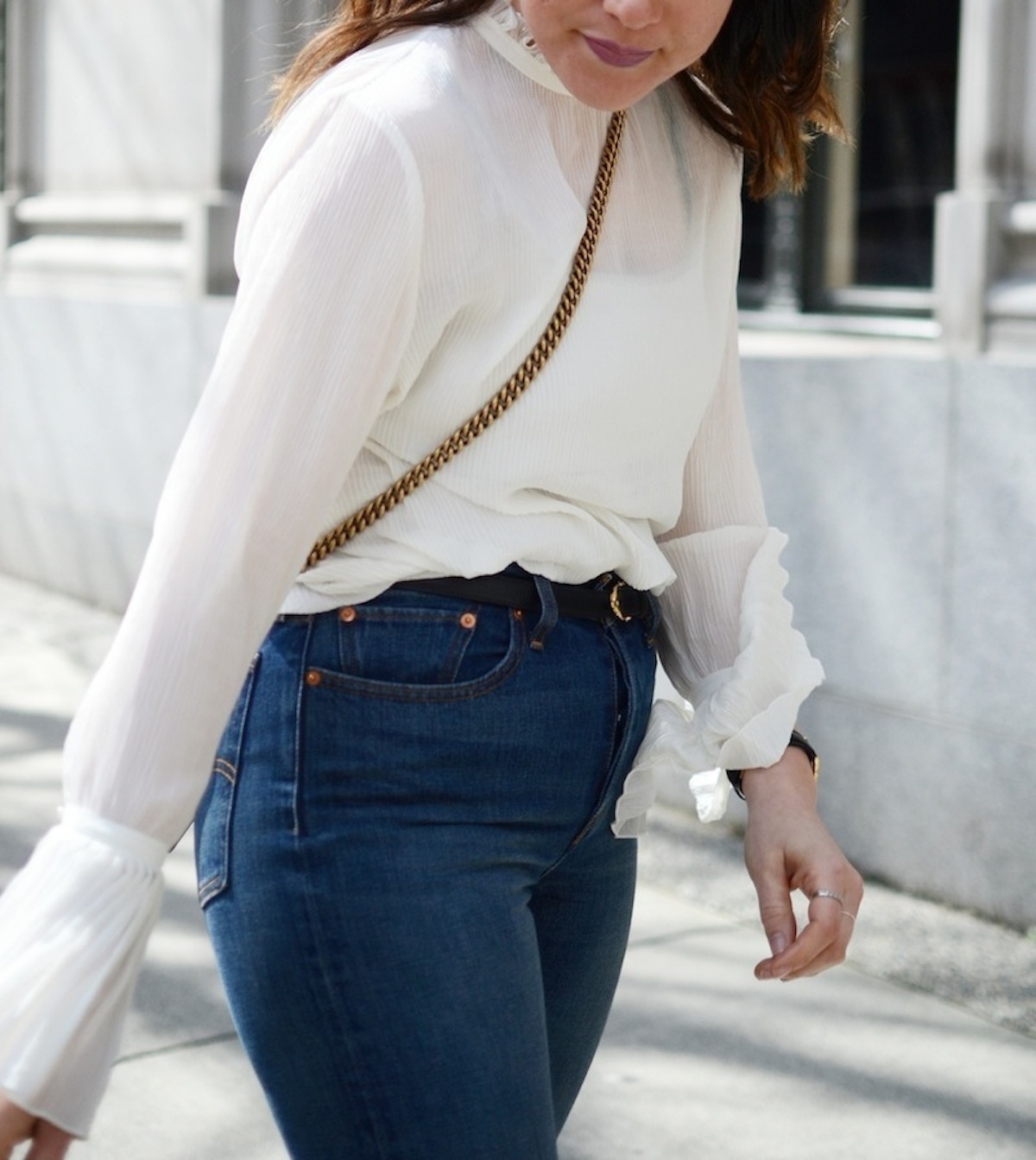 HM flared sleeve blouse outfit levis wedgie jeans gucci marmont bag vancouver fashion blogger 5