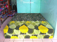 Kasur inoac corak motif hijau daun Kasur inoac corak motif bunga hijau daun