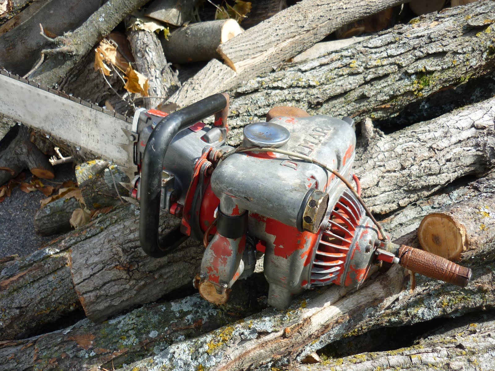 VINTAGE CHAINSAW COLLECTION DOLMAR CP.