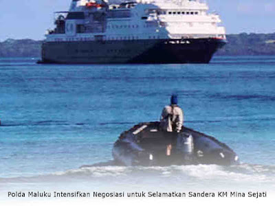 Polda Maluku Intensifkan Negosiasi untuk Selamatkan Sandera KM Mina Sejati Polda Maluku Intensifkan Negosiasi untuk Selamatkan Sandera KM Mina Sejati