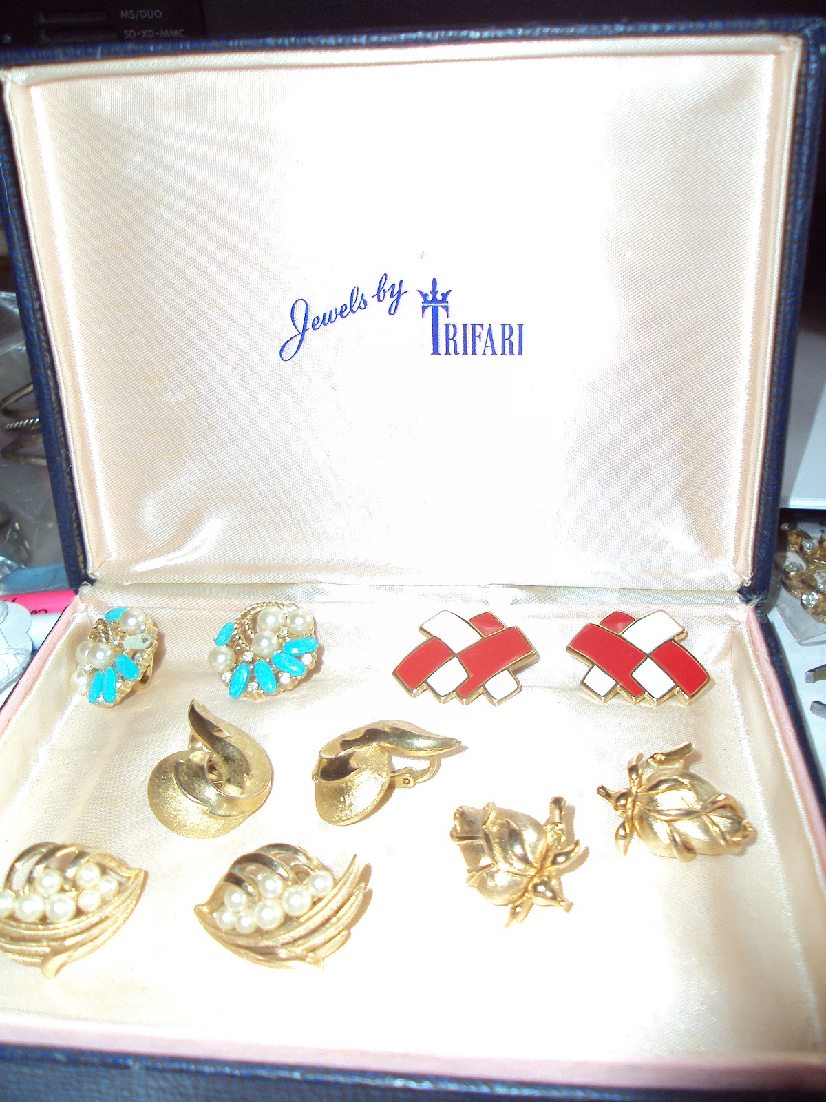 Peeking Into The Past Jewels By Trifari The Beauty of Vintage
