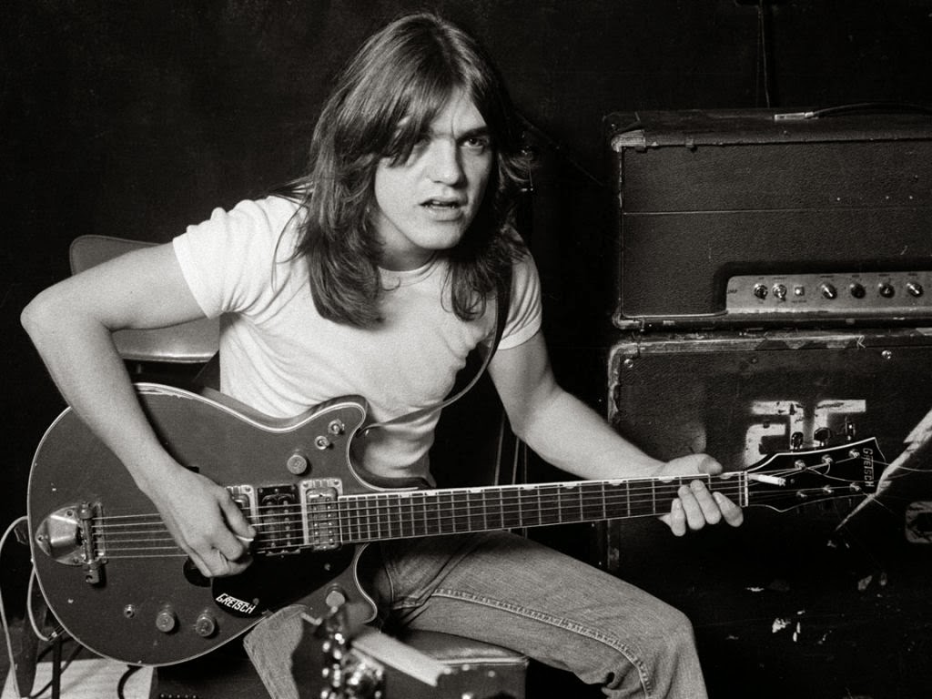 AC/DC - Comunicato ufficiale Malcolm Young temporaneamente lascia la ...