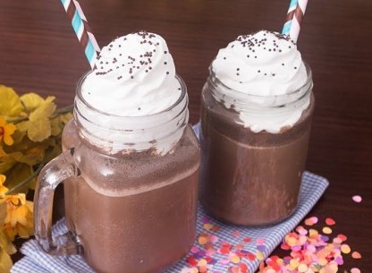 Frappuccino choco chip caseiro no liquidificador