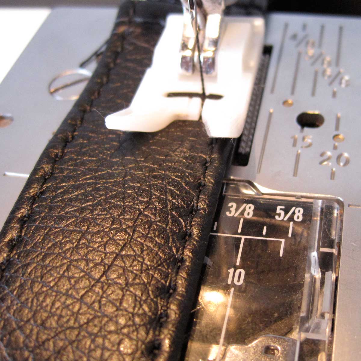 Emmaline Bags: Sewing Patterns and Purse Supplies: Make Your Own Vinyl/Leather Look Handbag ...