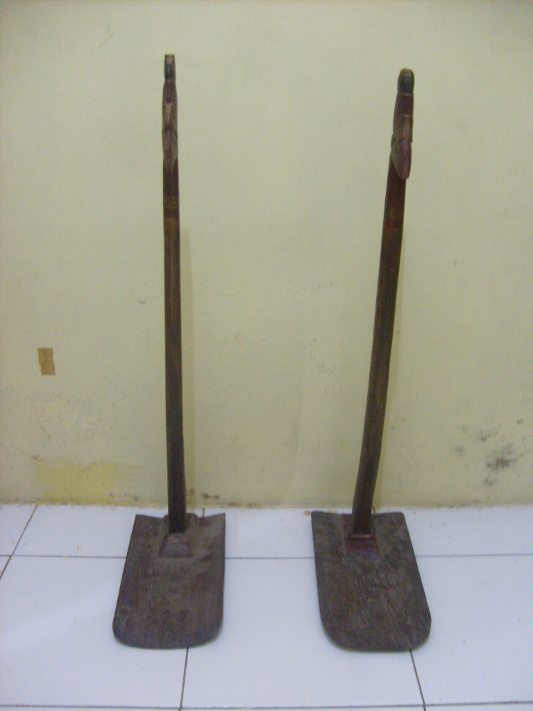 Setiono Antik: PACUL / CANGKUL PRIMITIP