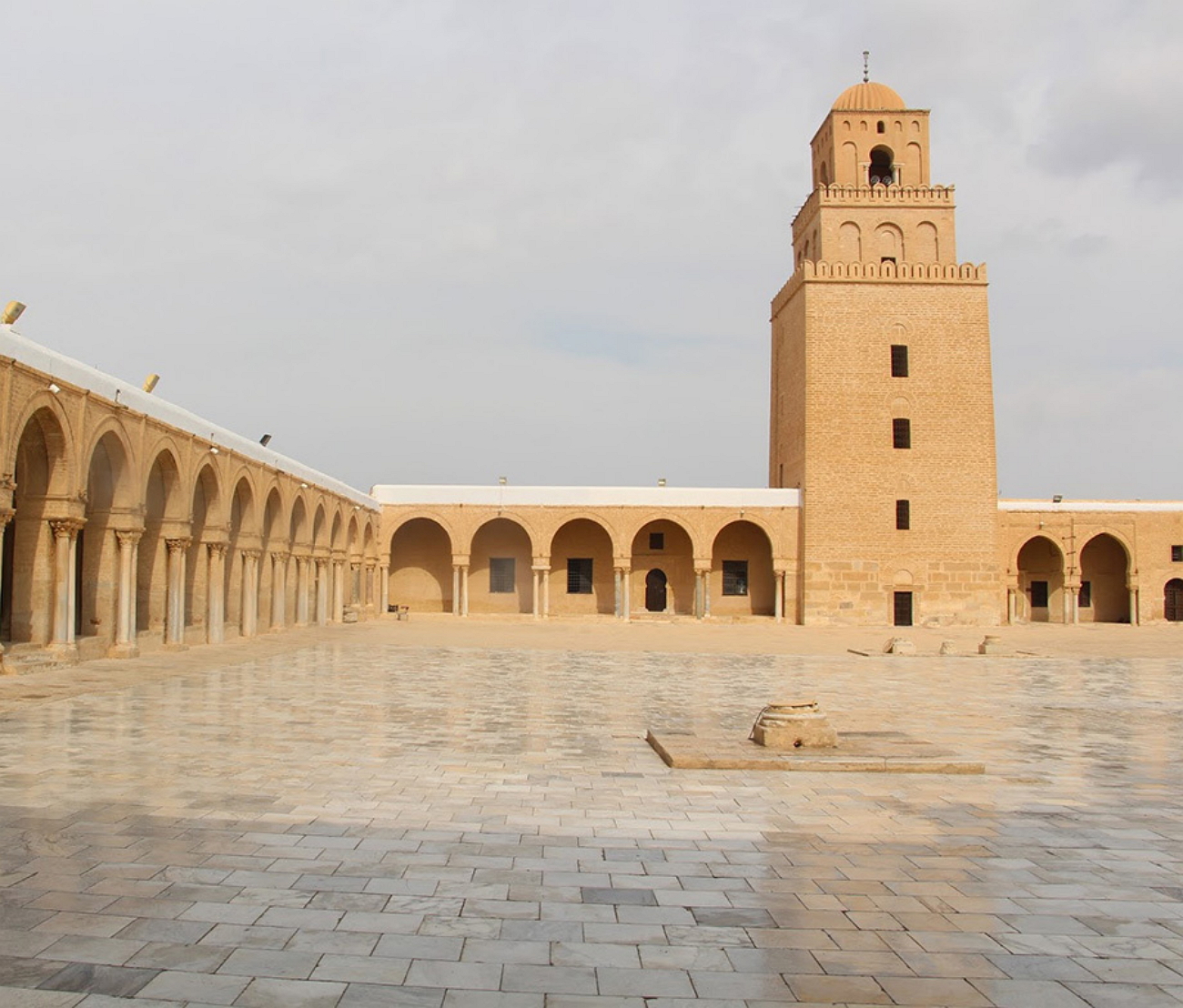 Магриба страны входящие. Минарет мечети в Кайруане Тунис. Марокко Магриб. Туниса в Магрибе. Магриба столица Марракеш.
