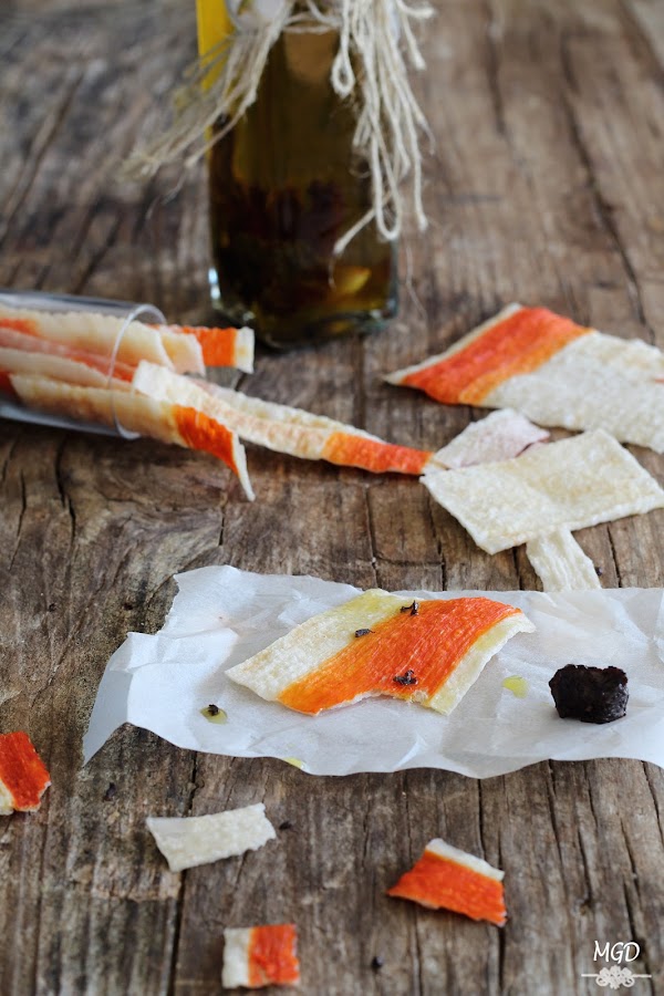 Chips de surimi con aceite de trufa migrandiversion