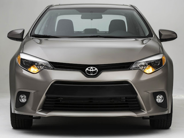Novo Corolla LE 2014