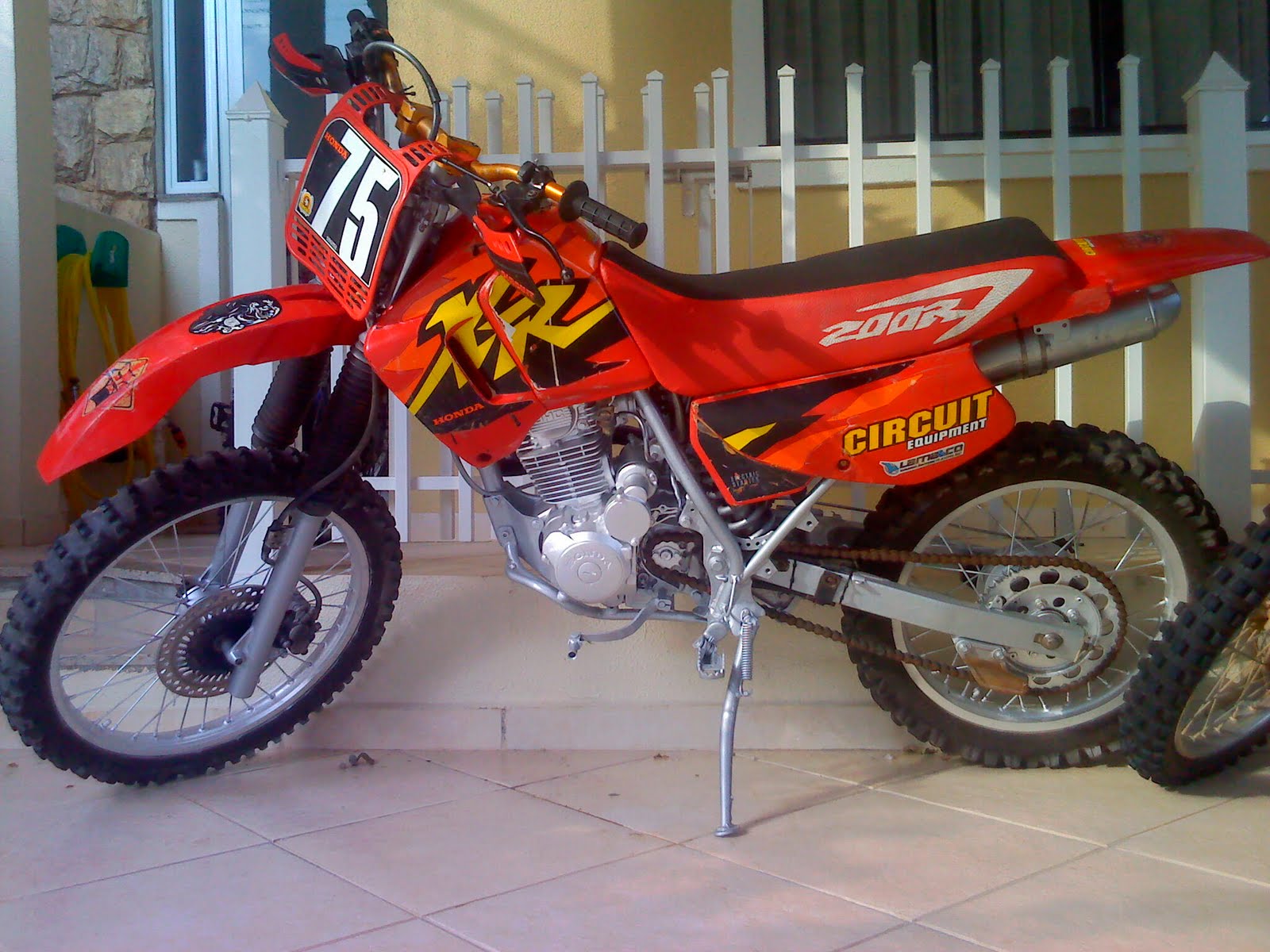 Alto da Colina Moto&Trilha Transformação XR 200 em CRF 230