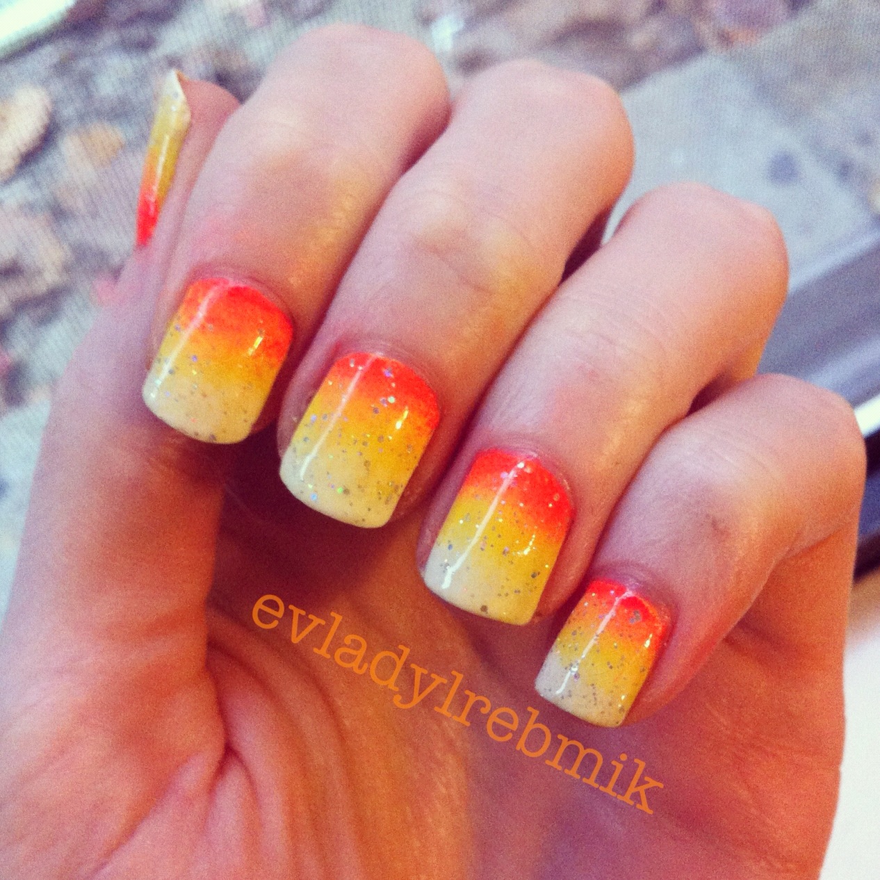 evlady: Halloween | Candy Corn Ombré & How-To