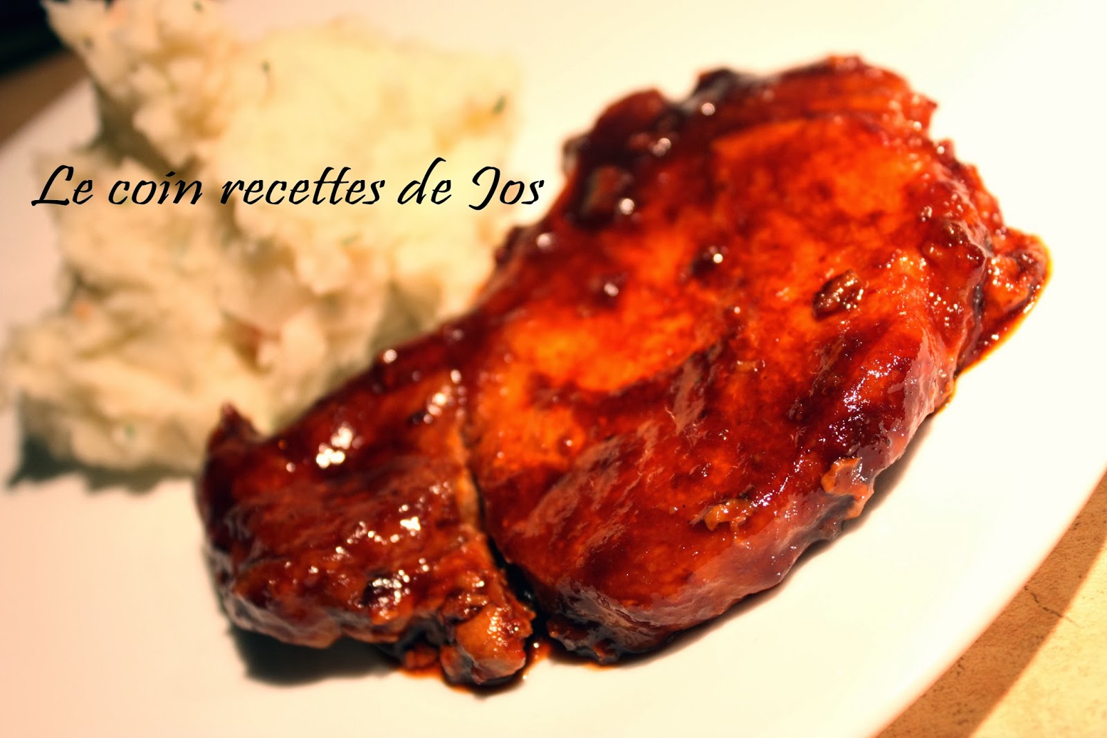 Le coin recettes de Jos CÔTELETTES DE PORC À L'ÉRABLE ET À L'AIL Le coin recettes de Jos CÔTELETTES DE PORC À L'ÉRABLE ET À L'AIL