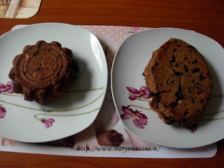 torta nocciole e cioccolato ed un confronto ceramica vs. silicone