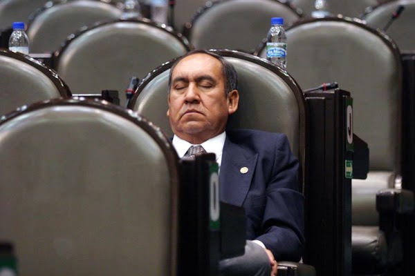 Diputado del PRI sugiere que los pobres coman cada dos días para "ahorrar" Diputado del PRI sugiere que los pobres coman cada dos días para "ahorrar"