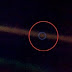 Αυτή η Αχνή Μπλε Κουκκίδα είναι μια φωτογραφία της Γης από τον Κρόνο!!!  Η NASA φωτογραφίζει τη Γη  το 1990 από το Voyager 1 !!!