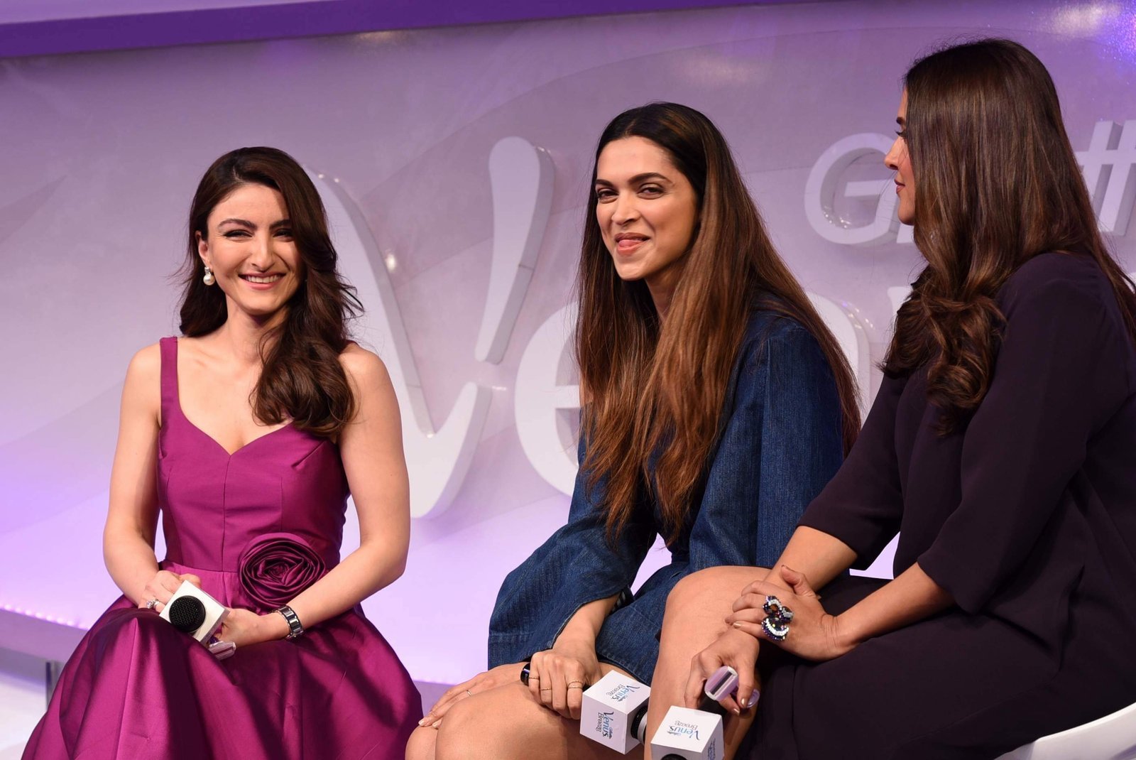 Deepika Padukone, Soha Ali Khan, Neha Dhupia Put Their Sexy Legs On Show At The launch of Gillette Venus Breeze, in Mumbai