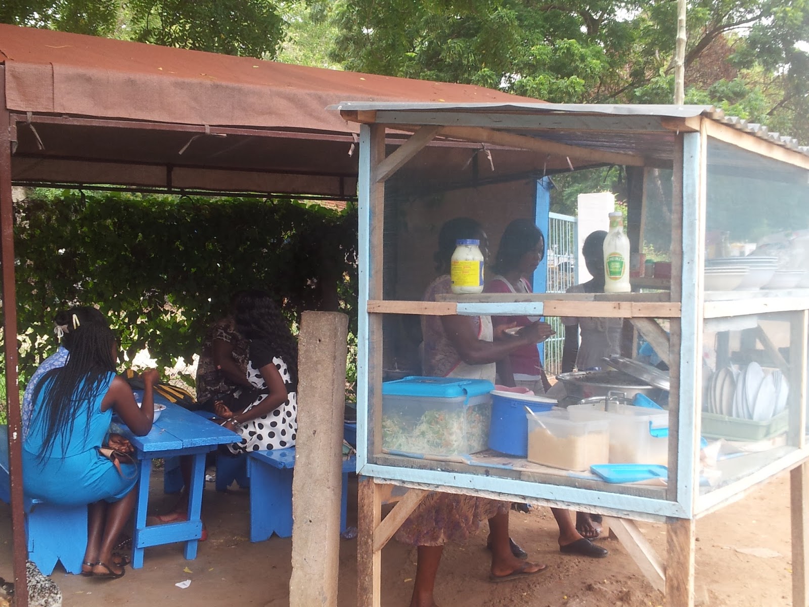 FOOD JOINTS IN ACCRA SCANNING ACCRA'S HOTTEST AND UNIMAGINABLE FOOD JOINTS