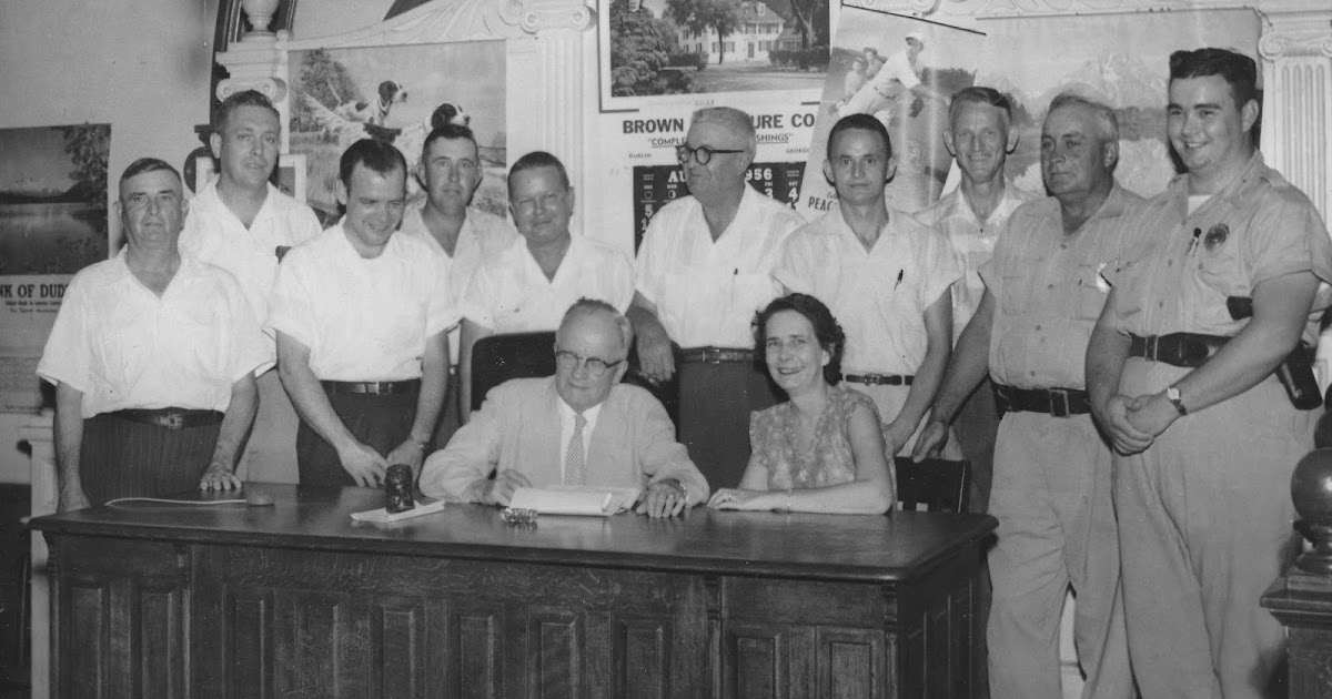 IMAGES OF OUR PAST CITIZENS OF DUDLEY AND JUDGE RUFUS