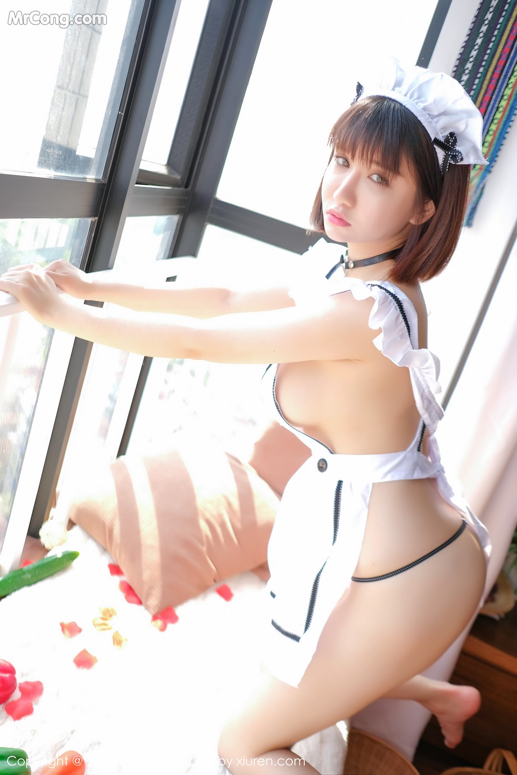 UXING Vol.058: Model Aojiao Meng Meng (K8 傲 娇 萌萌 Vivian) (35 photos)