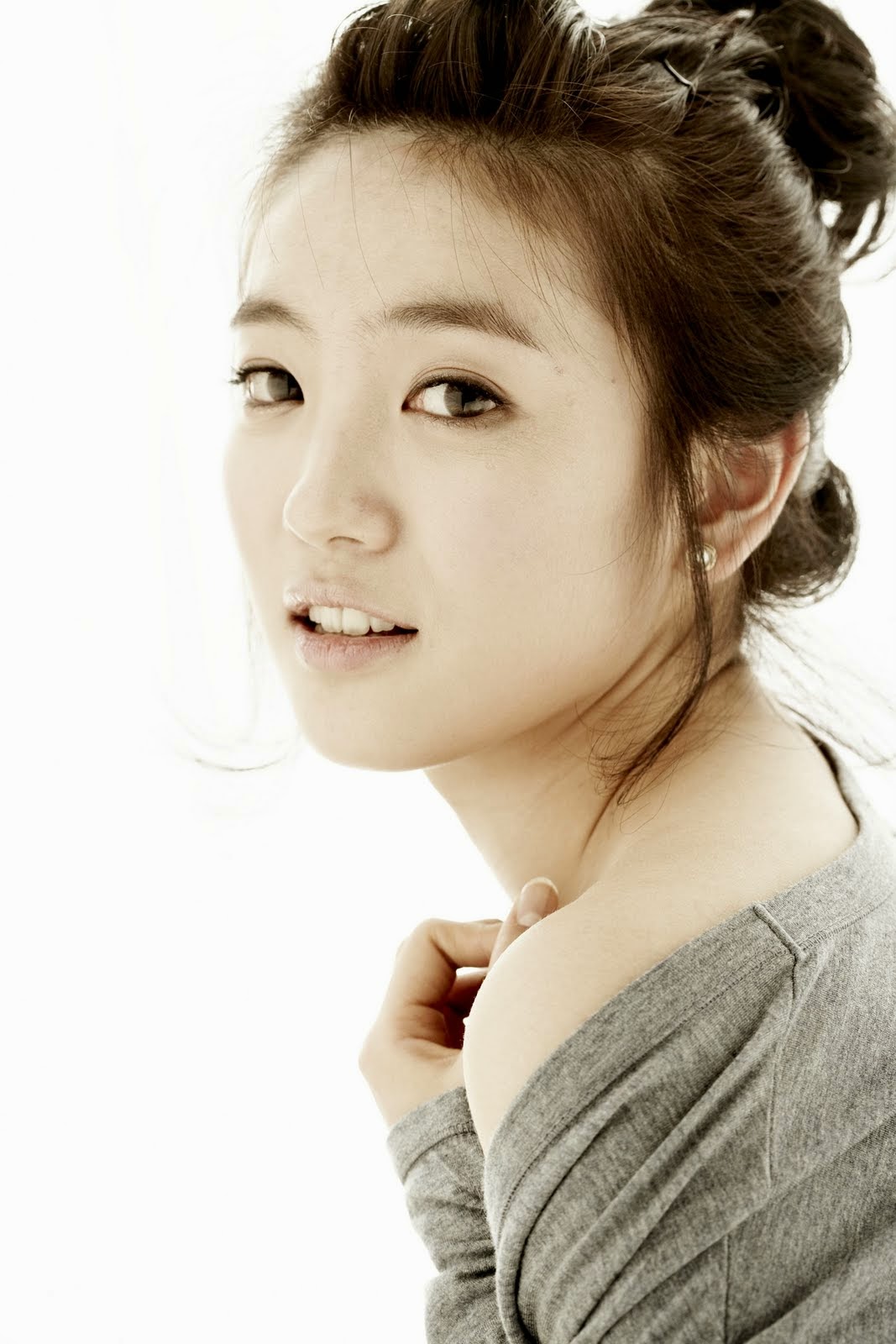 Biografi dan Koleksi Foto Jin Se Yeon / Jin Se Yun | Profil Bintang Korea