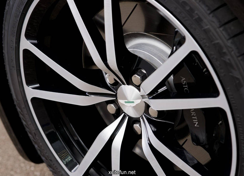 2011 Aston Martin V8 Vantage N420 Roadster Auto Cars Concept