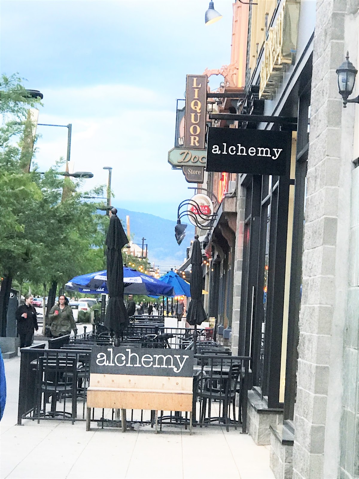 A Quick Travel Guide To Kelowna B.C, Canada