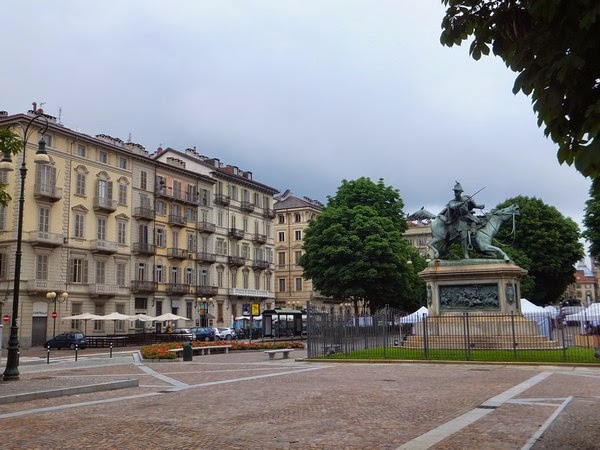 Turin Italie Via Garibaldi balade piazza solferino
