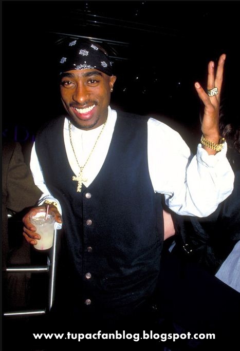 In the memory of 2pac: 2pac Rare Images