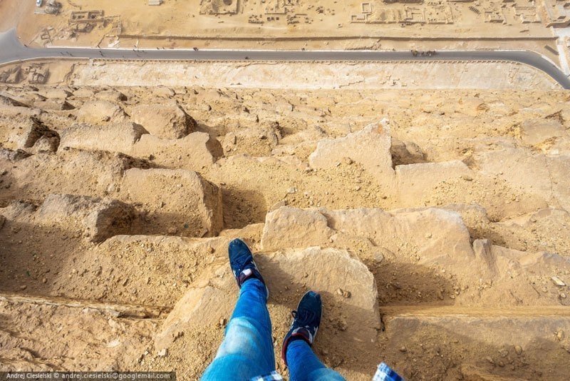 “Walking around in the complex I was waiting for the right moment to start climbing The Great Pyramid of Giza. When I started climbing a street seller was standing behind me but I didn’t care about him I turned around he laughed and I continued climbing,” he wrote. - He Illegally Climbed One Of The Pyramids… And Filmed The Whole Thing. “Walking around in the complex I was waiting for the right moment to start climbing The Great Pyramid of Giza. When I started climbing a street seller was standing behind me but I didn’t care about him I turned around he laughed and I continued climbing,” he wrote. - He Illegally Climbed One Of The Pyramids… And Filmed The Whole Thing.
