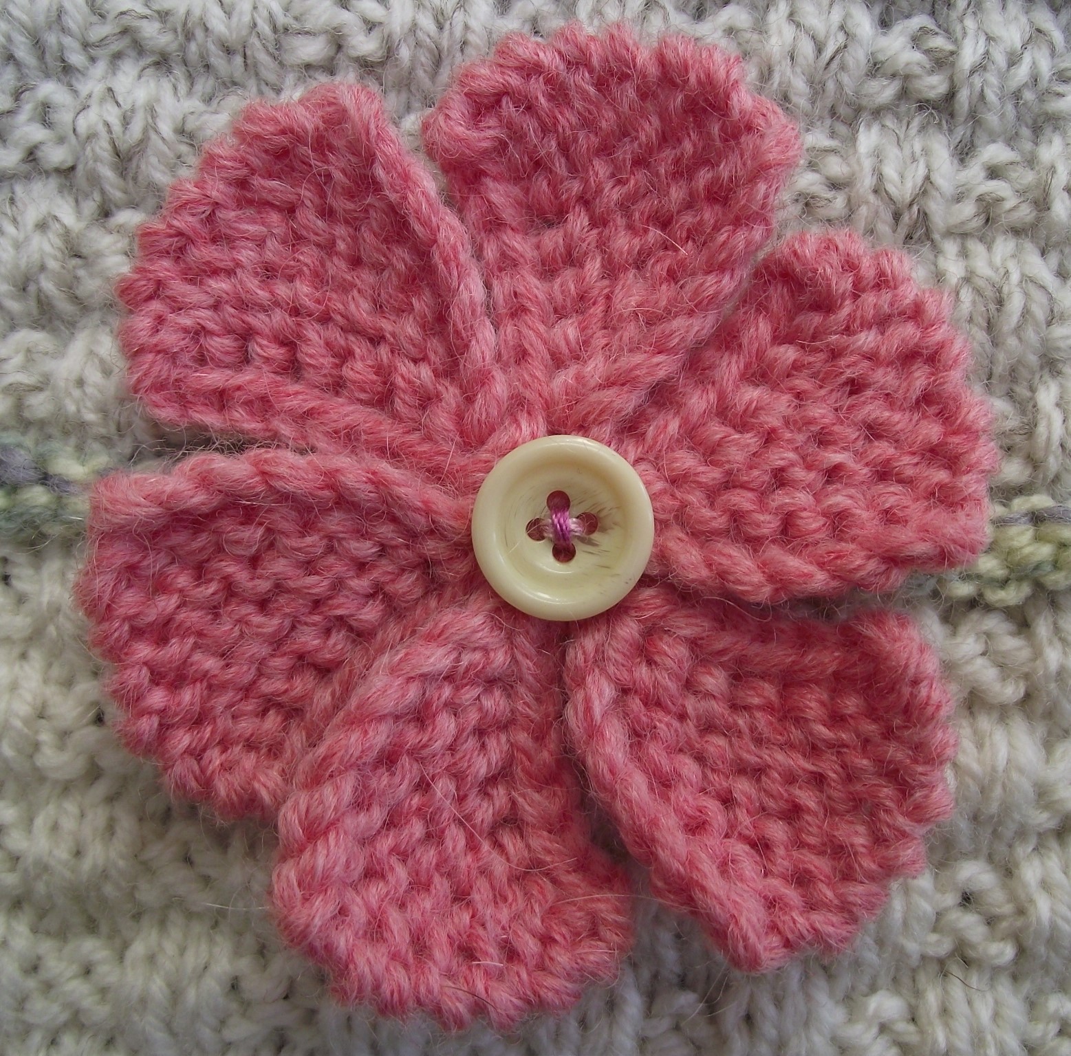 Lizzie Lenard Vintage Sewing: How To Knit A Flower
