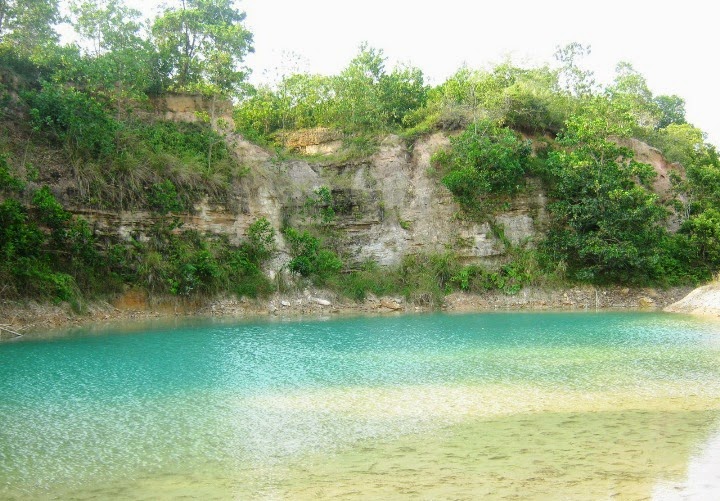 Danau Biru Desa Tiung DANAU INDAH