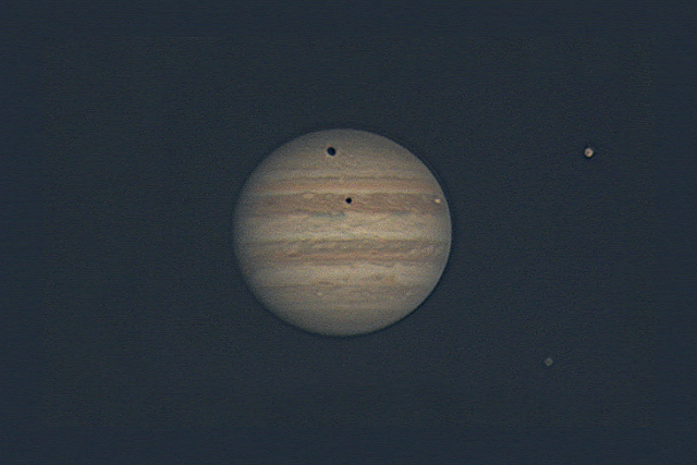 eclipse solar duplo em Jupiter - animação