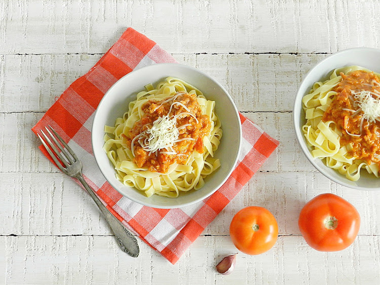 Tagliatelle a la boloñesa