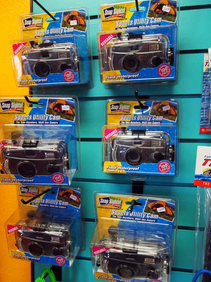 A Kona Hawaii Scuba Diver blabbers on Cheap, inexpensive underwater film cameras for snorkeling