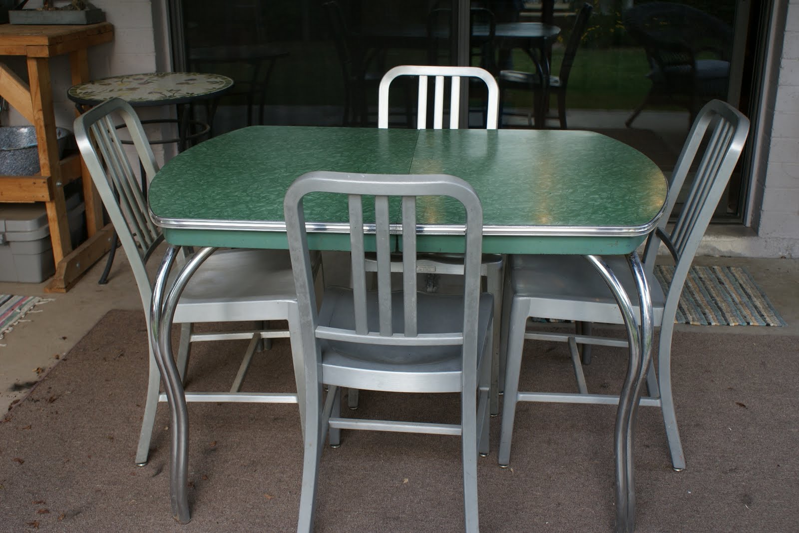 Reminisce... vintage formica table