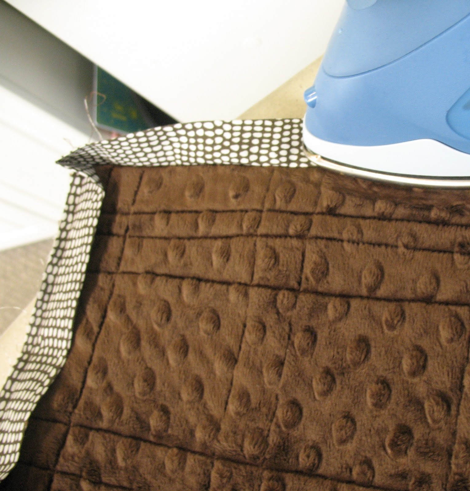 Ye Olde How to Make a Minky Quilt Part 6 Binding