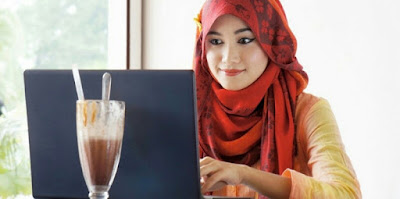 Kiat Berbisnis Secara Profesional Bagi Wanita Muslimah