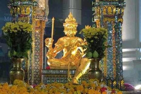 Four Faces Buddha thailand Yang ingin Cari Jodoh Coba Wisata ke Tempat ini