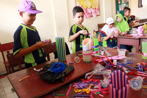 8 Contoh Kerajinan  Tangan  Untuk  Anak  SD  Mengasah Kreativitas