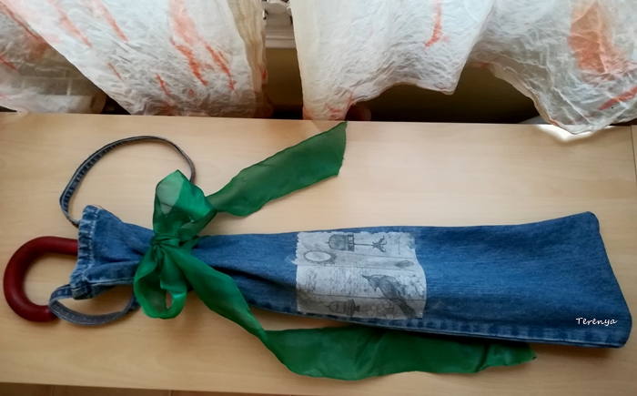 como-hacer-packaging-paraguas-reciclando-tejanos