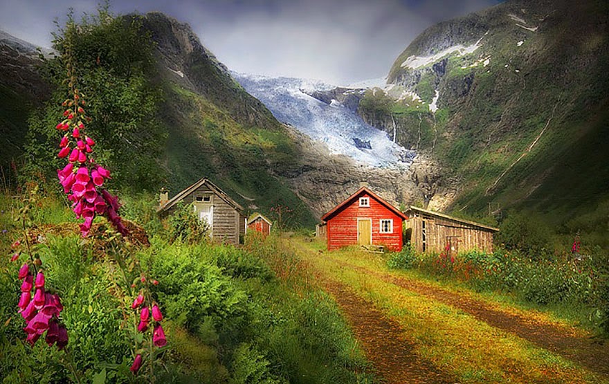 Glacier - 23 Pictures Prove Why Norway Should Be Your Next Travel Destination